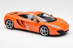 McLaren MP4-12C Orange AUTOart 1:18 76006 Métal — image 6 sur 8