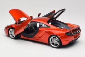 McLaren MP4-12C Orange Metallic Minichamps 1:18 110133020 Métal — image 5 sur 8