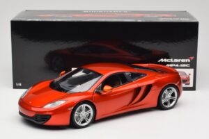 McLaren MP4-12C Orange Metallic Minichamps 1:18 110133020 Métal — image 8 sur 8