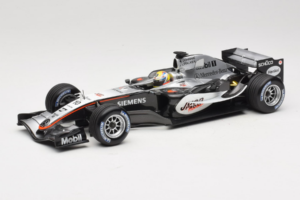 McLaren MP4-20 Mercedes #10 J.P. Montoya F1 2005 Minichamps 1:18 B66962338 Métal