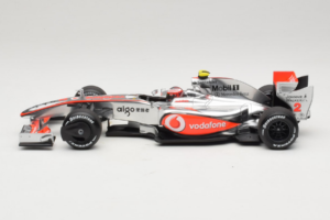 McLaren MP4-24 Mercedes #2 H. Kovalainen F1 2009 Dealer Edition Minichamps 1:18 B66960041 Métal — image 3 sur 7
