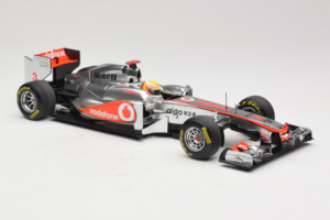 McLaren MP4-26 Mercedes #3 L. Hamilton Vodafone McLaren F1 2011 Minichamps 1:18 530111803 Métal — image 4 sur 7