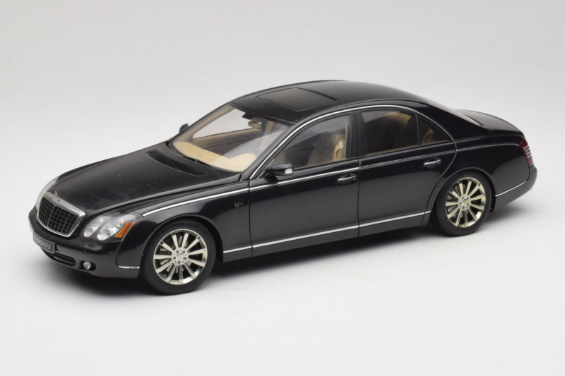 Maybach 57S Noir AUTOart 1:18 76156 Métal
