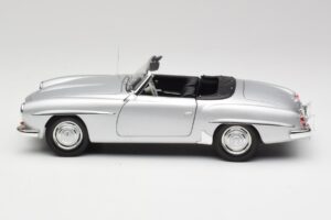 Mercedes 190 SL W121 Argent Gris Minichamps 1:18 100037031 Métal — image 4 sur 8