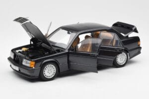 Mercedes 190E 2.3-16 W201 Bleu Noir Metallic AUTOart 1:18 76122 Métal — image 2 sur 8