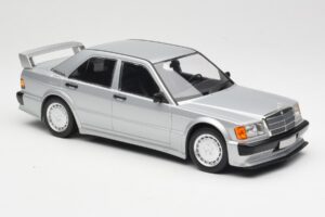 Mercedes 190E 2.5-16 EVO 1 W201 Argent Minichamps 1:18 155036001 Métal — image 4 sur 6