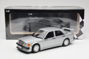 Mercedes 190E 2.5-16 EVO 1 W201 Argent Minichamps 1:18 155036001 Métal — image 6 sur 6