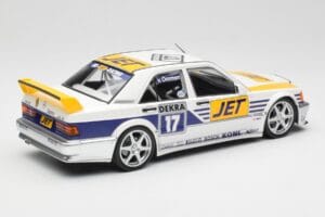 Mercedes 190E 2.5-16 EVO I W201 #17 Team MS-Jet J. van Ommen DTM 1990 Minichamps 1:18 155903617 Métal — image 3 sur 6