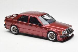 Mercedes 190E 2.5-16 W201 RAUH-Welt Republik Rouge Otto 1:18 OT1083 Résine — image 4 sur 6