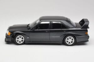 Mercedes 190E W201 2.5-16 EVO 2 Noir Metallic Minichamps 1:18 155036100 Métal — image 3 sur 6