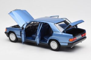 Mercedes 190E W201 Diamond Bleu Édition Concessionnaire Norev 1:18 B66040661 Métal — image 5 sur 8