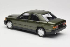 Mercedes 190E W201 Vert Métallisé Minichamps 1:18 155037001 Métal — image 5 sur 6