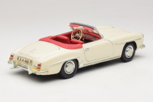 Mercedes 190SL Blanc Maisto 1:18 50274 Métal — image 3 sur 8