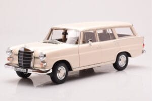 Mercedes 200 Universal W110 Crème Norev 1:18 183709 Métal
