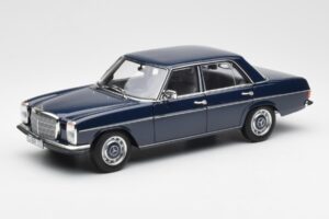 Mercedes 200 W114 Midnight Bleu Édition Concessionnaire Norev 1:18 B66040694 Métal