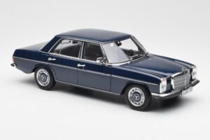 Mercedes 200 W114 Midnight Bleu Édition Concessionnaire Norev 1:18 B66040694 Métal — image 6 sur 8