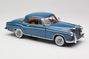 Mercedes 220 SE W128 Bleu Sun Star 1:18 3561 Métal — image 6 sur 8