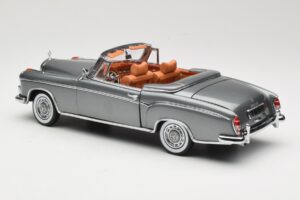 Mercedes 220 SE W128 Cabriolet Grey Metallic Sun Star 1:18 3352-M1 Métal — image 7 sur 8