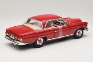 Mercedes 280 SE Coupé Rouge Norev 1:18 183527 Métal — image 2 sur 6