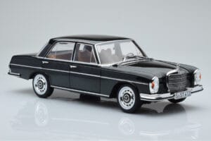 Mercedes 280 SE W108 Vert Norev 1:18 183935 Métal — image 6 sur 8