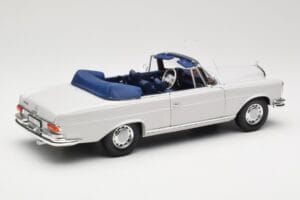 Mercedes 280 SE W111 Cabriolet Gris Clair Norev 1:18 183530 Métal — image 3 sur 8
