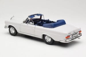Mercedes 280 SE W111 Cabriolet Gris Clair Norev 1:18 183530 Métal — image 7 sur 8