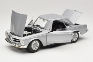 Mercedes 280 SL W113 Berlina Argent Techno Giodi 1:18 F14051030 Métal — image 2 sur 8