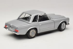 Mercedes 280 SL W113 Berlina Argent Techno Giodi 1:18 F14051030 Métal — image 3 sur 8