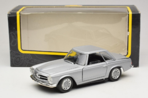 Mercedes 280 SL W113 Berlina Argent Techno Giodi 1:18 F14051030 Métal — image 8 sur 8