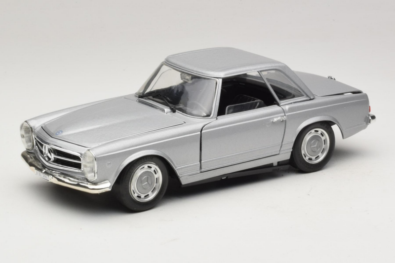 Mercedes 280 SL W113 Berlina Argent Techno Giodi 1:18 F14051030 Métal