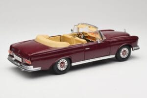 Mercedes 280SE W108 Bordeaux Rouge Maisto 1:18 31811 Métal — image 3 sur 8