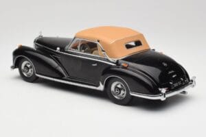 Mercedes 300 SC W188 Cabriolet Softtop Noir KK-Scale 1:18 KKDC180943 Métal — image 5 sur 6