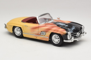 Mercedes 300 SL Roadster Rosemarie Muster Edition Limitée 18/27 Bburago 1:18 3023-M1 Métal — image 6 sur 8