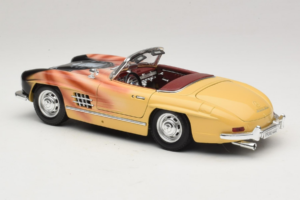 Mercedes 300 SL Roadster Rosemarie Muster Edition Limitée 18/27 Bburago 1:18 3023-M1 Métal — image 7 sur 8