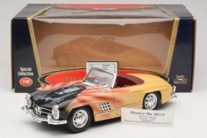 Mercedes 300 SL Roadster Rosemarie Muster Edition Limitée 18/27 Bburago 1:18 3023-M1 Métal — image 8 sur 8