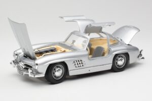 Mercedes 300 SL Argent Bburago 1:18 3013 Métal — image 2 sur 8