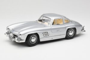 Mercedes 300 SL Argent Bburago 1:18 3013 Métal