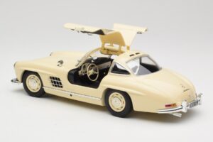 Mercedes 300 SL W198 Crème Minichamps 1:18 110037212 Métal — image 5 sur 8
