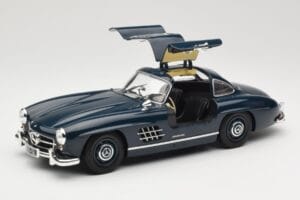 Mercedes 300 SL W198 Gullwing Bleu Foncé Minichamps 1:18 110037216 Métal — image 2 sur 8