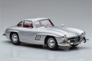 Mercedes 300 SL W198 Gullwing Norev 1:18 183850 Métal — image 6 sur 8