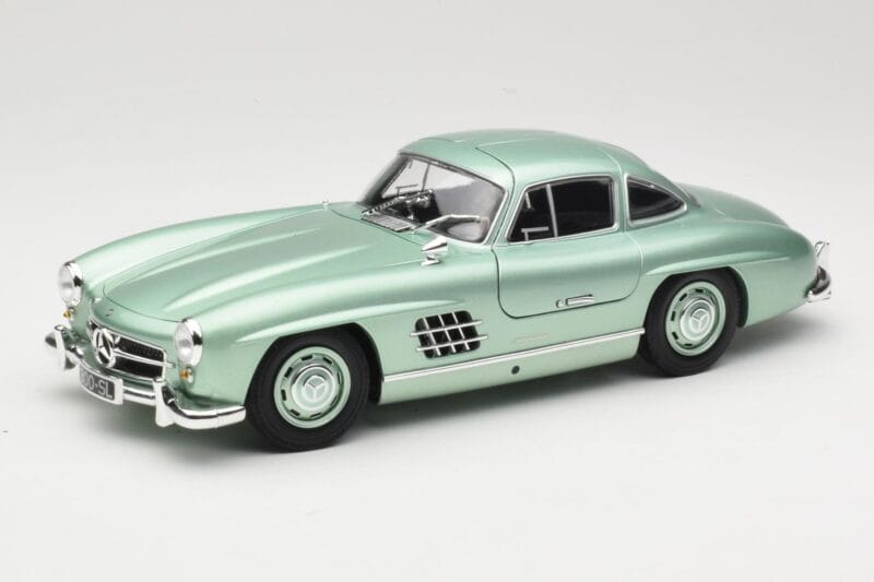 Mercedes 300 SL W198 Gullwing Light Green Metallic Minichamps 1:18 110037221 Métal