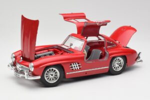 Mercedes 300 SL W198 Red Metallic Bburago 1:18 3013-M1 Métal — image 2 sur 8