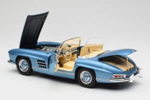 Mercedes 300 SL W198 Roadster Hardtop Light Blue Metallic Minichamps 1:18 180039042 Métal — image 6 sur 9