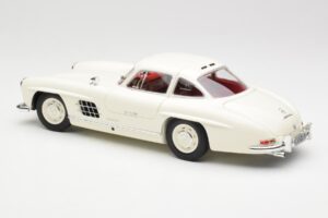 Mercedes 300 SL W198 Blanc Minichamps 1:18 180039006 Métal — image 7 sur 8