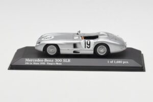 Mercedes 300 SLR #19 P. Levegh / J. Fitch 24 Hours of Le Mans 1955 Minichamps 1:43 432553000 Métal