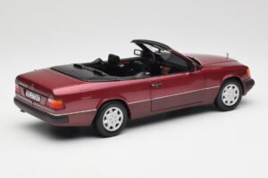 Mercedes 300CE-24 A124 Cabriolet Almandine Rouge Métallisé Norev 1:18 B66040616 Métal — image 3 sur 8