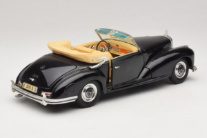 Mercedes 300S Noir Maisto 1:18 52116-P1 Métal — image 3 sur 8