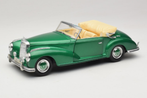 Mercedes 300S Cabriolet Green Metallic Maisto 1:18 52116 Métal