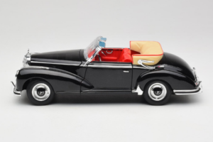 Mercedes 300S W188 Roadster Noir Welly 1:18 801-3271398 Métal — image 4 sur 8