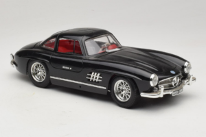 Mercedes 300SL Noir Bburago 1:18 3015-M3 Métal — image 6 sur 8